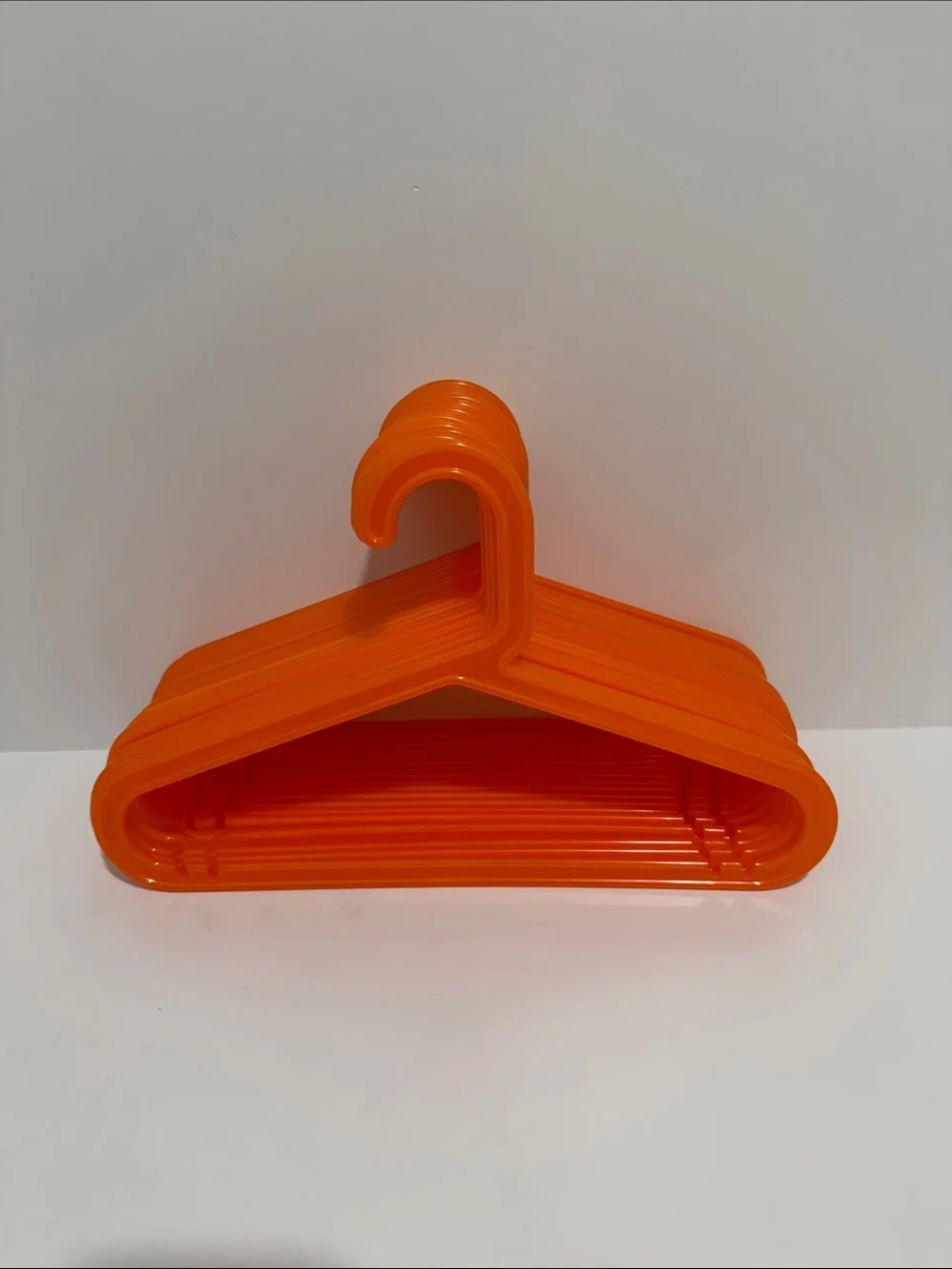 IKEA BAGIS Childrens Clothes Hangers Anna Efverlund Neon orange set of 18